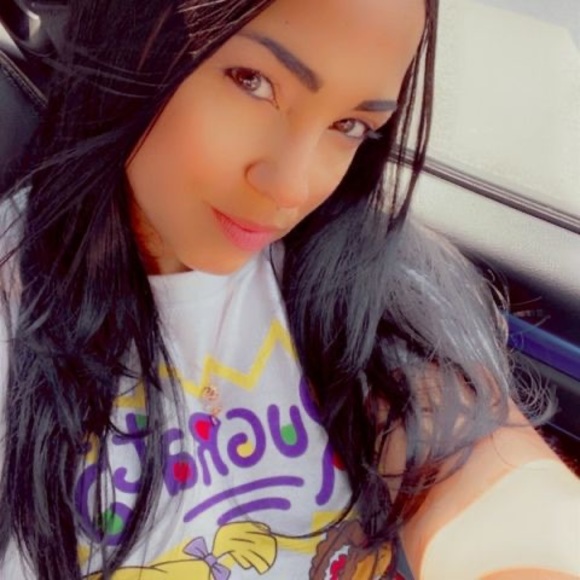 Meet your Posher, Mari - Picture 1 of 1